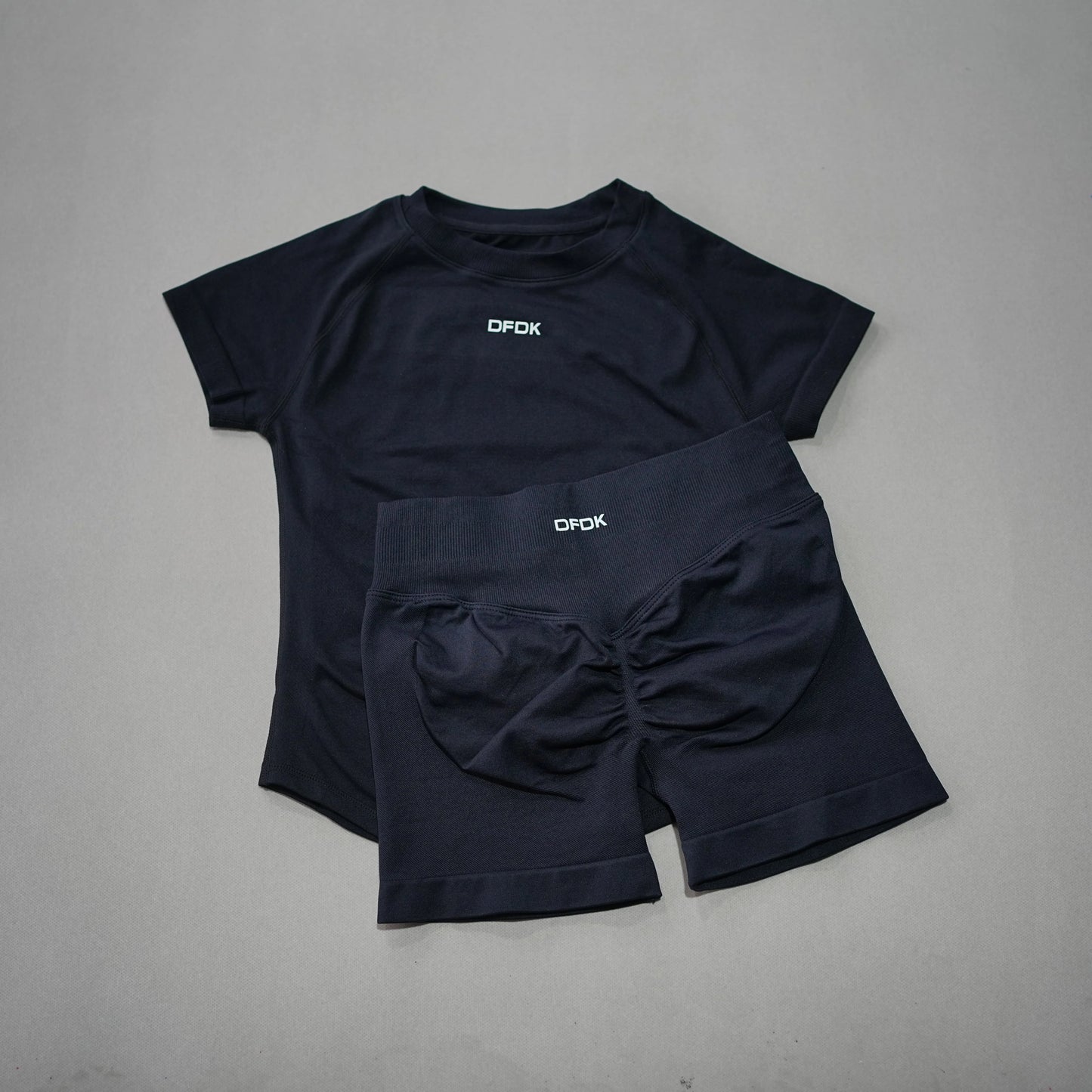 DFDK 2 Piece Athletic Tracksuit, Seamless Short Sleeve Yoga Wear, High Stretch Running Shorts, Gym Training Outfit