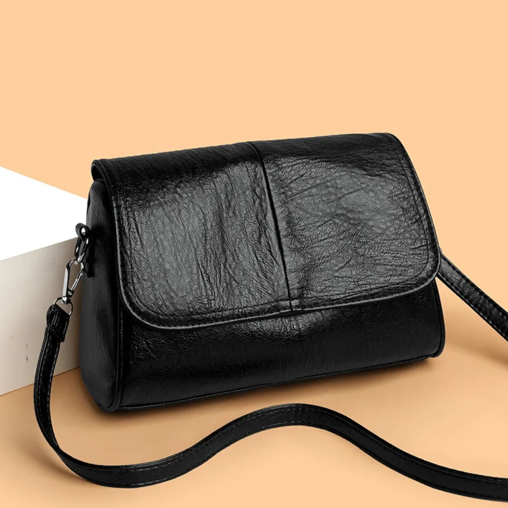 Bolsa Transversal Feminina Vintage em Couro Sintético
