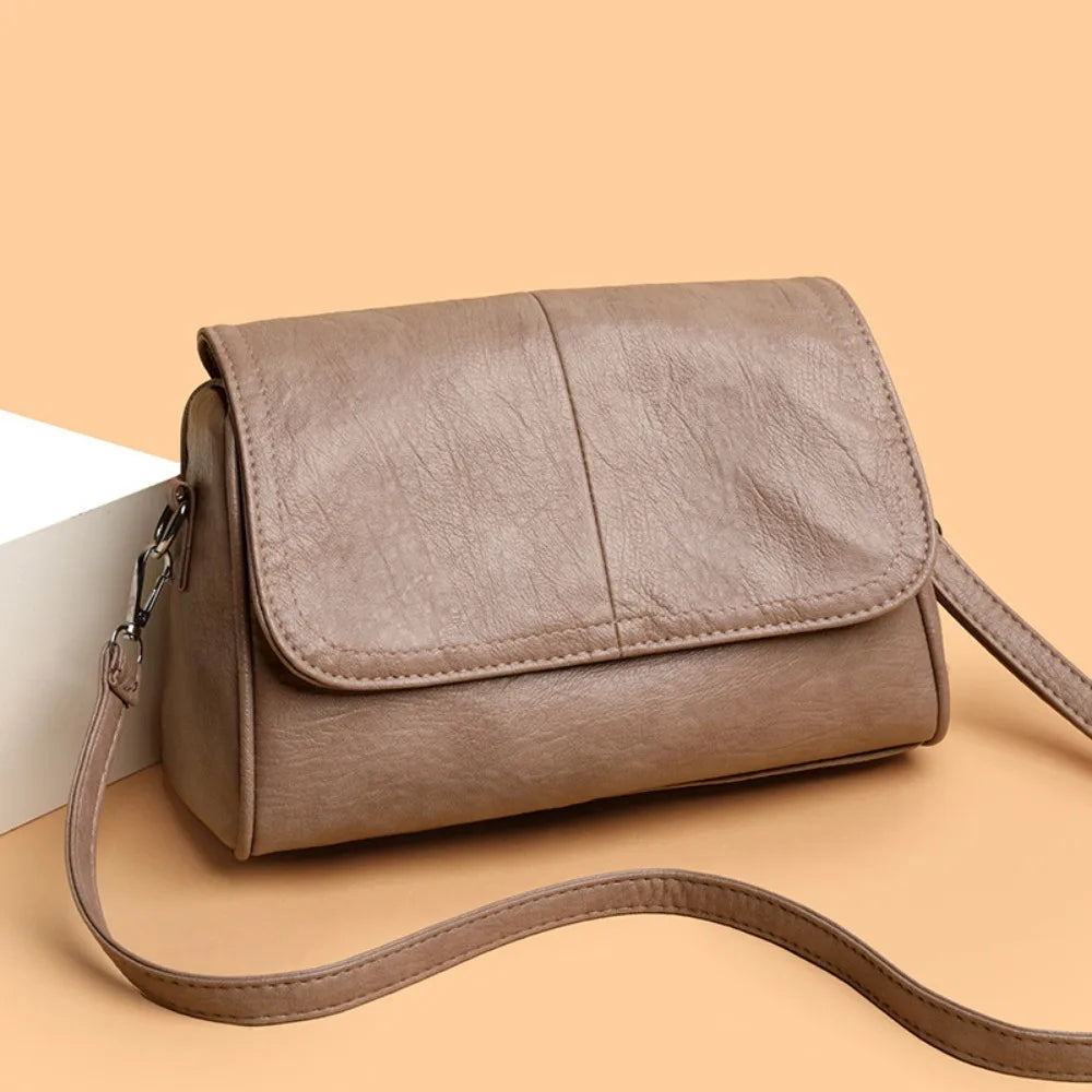 Bolsa Transversal Feminina Vintage em Couro Sintético