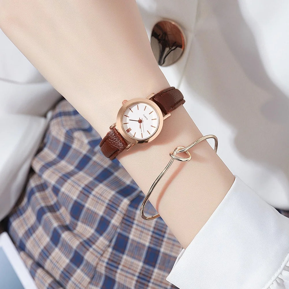 Relógio Feminino Casual de Quartzo com Mostrador Pequeno e Pulseira de Couro