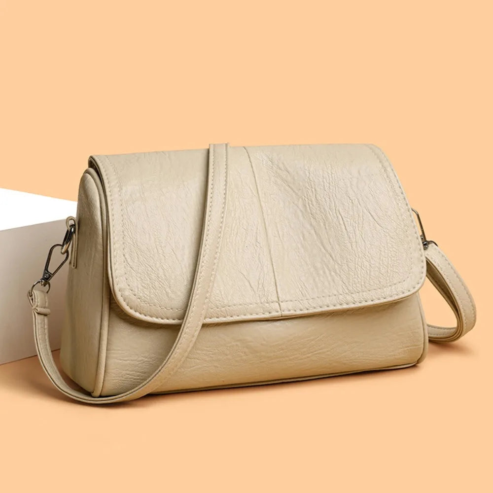 Bolsa Transversal Feminina Vintage em Couro Sintético