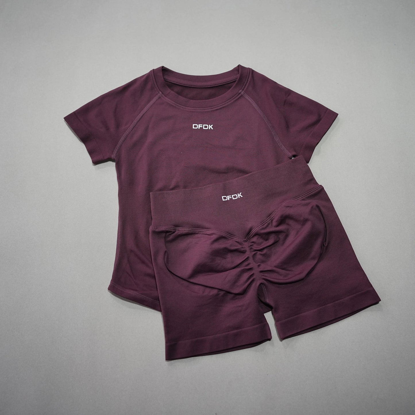 DFDK 2 Piece Athletic Tracksuit, Seamless Short Sleeve Yoga Wear, High Stretch Running Shorts, Gym Training Outfit